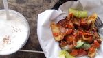 Habis Olahraga Pagi, Paling Enak Makan Batagor Berkuah Kacang Ini