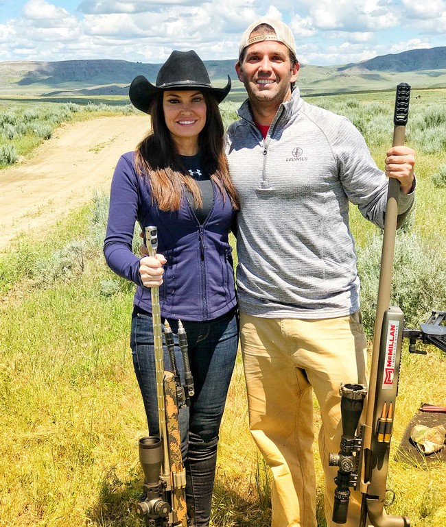 Kimberly dan Don dikabarkan berkencan sejak Maret lalu, hampir berdekatan dengan kabar perceraiannya dengan Vanessa. Setelah empat bulan dekat, untuk pertama kalinya Kim datang ke Gedung Putih.  Foto: Instagram (@kimberlyguilfoyle)