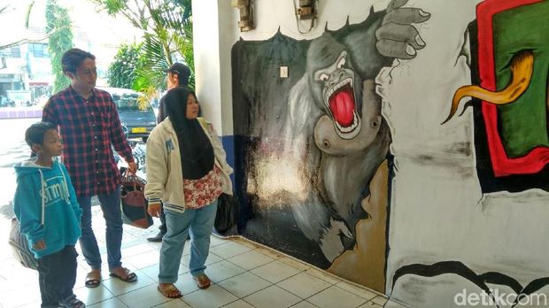 Keren, Terminal Ciamis Kini Dihiasi Lukisan Tiga Dimensi