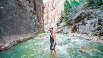 Kanal Youtube mereka memiliki 500.000 subscribers dan pengikut mereka di Instagram ada yang sudah mencapai jutaan.  (Foto: Instagram)