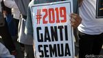 Foto: Massa Aksi 67 Bergerak Menuju Bareskrim