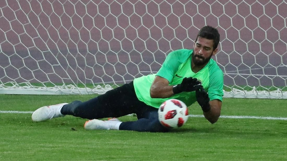 Pemain baru Liverpool, Alisson Becker. (Foto: Sergio Perez/Reuters)