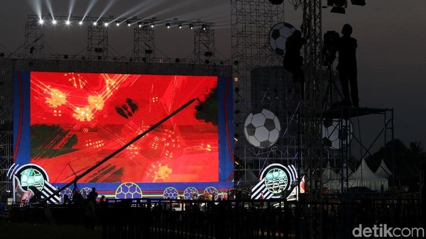 Nobar Piala Dunia di Videotron Raksasa