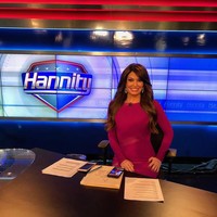 Kimberly Guilfoyle adalah seorang presenter Fox News. Kim termasuk presenter senior. Wanita 49 tahun itu bahkan lebih tua dari ibu tiri Don, Melania Trump yang berusia 48.   Foto: Instagram (@kimberlyguilfoyle)