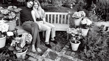 Laurene adalah sosok cerdas. Ia memegang gelar B.A dari University of Pennsylvania dan MBA dari Stanford Graduate School. Foto: istimewa