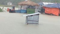 Banjir dan Longsor Terjang Camp Pengungsi Rohingya di Bangladesh
