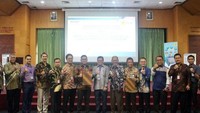 Untuk mendukung kegiatan industri smelter Nikel PT CNI yang pembangunannya bertahap, yaitu tahap pertama pembangunan 2 Line, tahap kedua 2 line dan tahap ketiga pembangunannya 4 line maka sangat dibutuhkan pasokan daya listrik yang cukup besar dan memadai. Sebagai perusahaan yang berkomitmen untuk mendorong pertumbuhan ekonomi daerah dan nasional kata Derian, PT Ceria harus mengambil langkah untuk mendirikan pembangkit listrik (Power Plan) sendiri kendatipun membutuhkan investasi yang sangat besar. Foto: dok. PLN