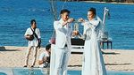 Jangan Baper! Romantisnya Pernikahan Nadine Chandrawinata dan Dimas