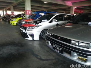 Ratusan Mobil Modifikasi Adu Keren di Bali