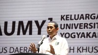 Korps Alumni Himpunan Mahasiswa Islam (KAHMI) yang mencetak pengusaha muda dengan program Kahmipreneur, mengapresiasi KAUMY Fellowship, program beasiswa Keluarga Alumni Universitas Muhammadiyah Yogyakarta (KAUMY) dalam mencetak SDM wirausaha, dan diharapkan program tersebut juga bisa merubah pola pikir para mahasiswa atau kaum muda dari mencari kerja menjadi pencipta lapangan kerja. Dok.Kahmi