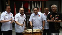 Anggota DPR RI Charles Honoris terpilih menjadi ketua FOBI Pengprov DKI periode 2018-2022 dalam musyawarah FOBI DKI Jakarta.