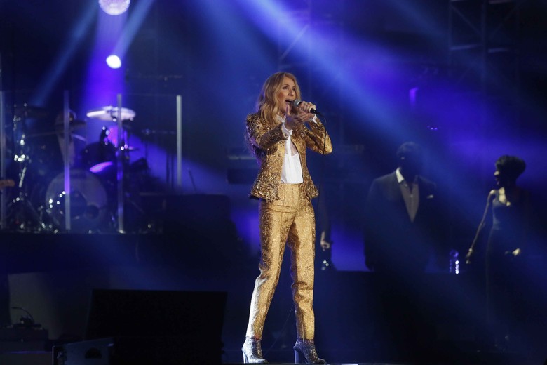Bernyanyi Semalam Bersama Celine Dion Bernyanyi Semalam Bersama Celine Dion