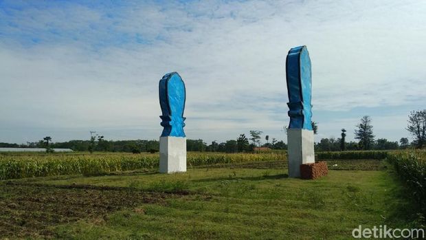 Nisan Raksasa di Probolinggo yang Bikin Heboh Akhirnya Dibongkar