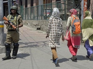 Tentara India Tembak Mati 3 Pengunjuk Rasa di Kashmir
