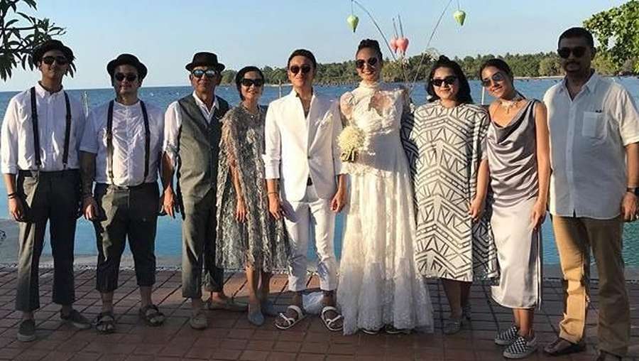Jangan Baper! Romantisnya Pernikahan Nadine Chandrawinata 