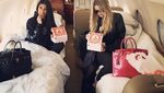 Mengintip 10 Momen Hot Mama Khloe Kardashian Bersama Makanan