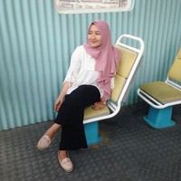 Tiara merupakan lulusan Akademi Perkeretaapian Indonesia Madiun, yang mengambil jurusan Managemen Transportasi Perkeretaapian. Foto: Dok. Instagram/@tiaraalincia