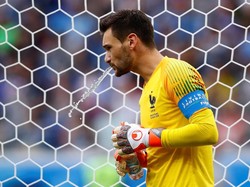 Hugo Lloris juga punya kans jadi Pemain Terbaik Turnamen, selain juga kandidat kuat Kiper Terbaik. Penjaga gawang Prancis itu punya empat clean sheet dengan persentase penyelamatan 73,3% sejauh ini. (Foto: Jason Cairnduff/Reuters)