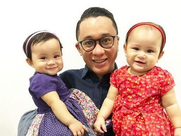 Alika dan Kalia, Si Kembar Putri Bayu Oktara yang Bikin Gemas