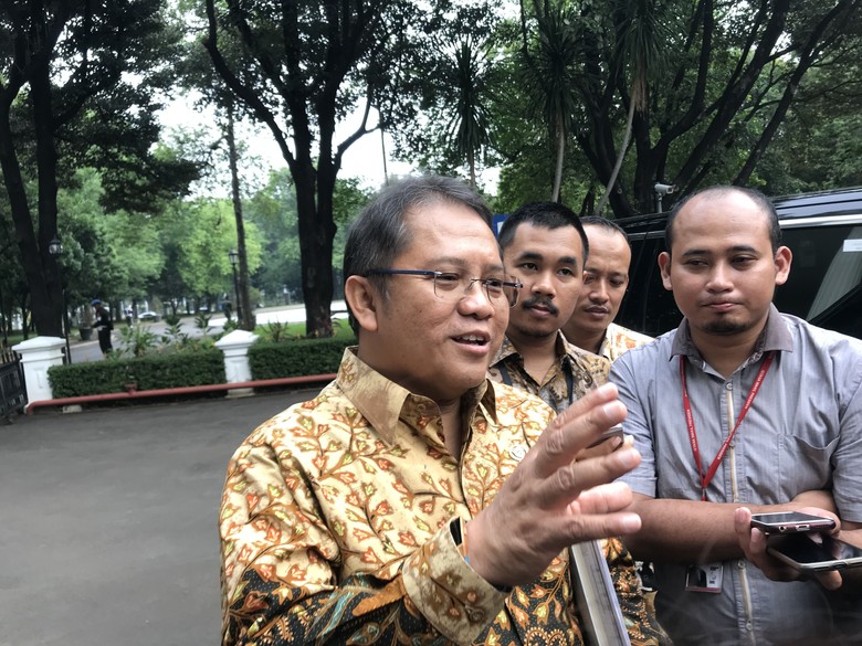 Menkominfo Jawab Polemik Iklan Jokowi di Bioskop Menkominfo Jawab Polemik Iklan Jokowi di Bioskop