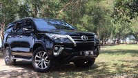 Toyota Fortuner terjual 2.154 unit dan menempati posisi 15. Foto: M Luthfi Andhika