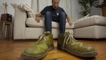 Wah! ada manusia berkaki raksasa. (Foto: Brightside)