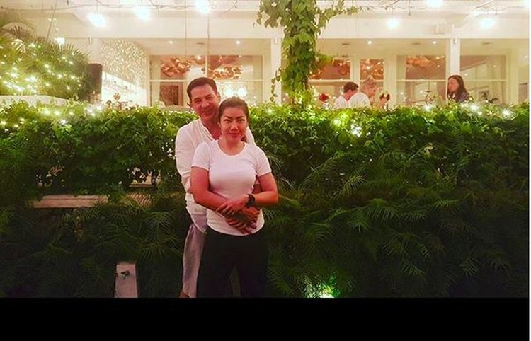 12 Tahun Menikah, Begini Momen Romantis Ari Wibowo dan Inge