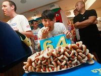 Yuk, Kenalan Sama 5 Jawara Dunia yang Jago Makan Banyak!
