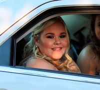 Selalu di-Bully, Gadis Ini Datang ke Pesta Prom dengan Cara Mengejutkan