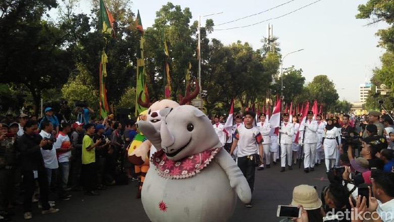 Sandiaga: Setelah 2 Tahun Absen, Jakarnaval Kembali Meriah Sandiaga: Setelah 2 Tahun Absen, Jakarnaval Kembali Meriah