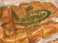 Lembut Empuk! Roti Otoy Bikinan Toko Roti Legendaris di Pekanbaru