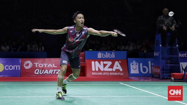 Anthony Ginting akan menghadapi Kento Momota di final China Open 2019. (