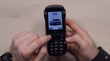 Menu di dalamnya pun juga bertema mobil-mobil SUV. Foto: YouTube/UnboxTherapy