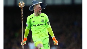 Pickford digambarkan punya daya magis untuk mempertahankan gawangnya. Foto: istimewa