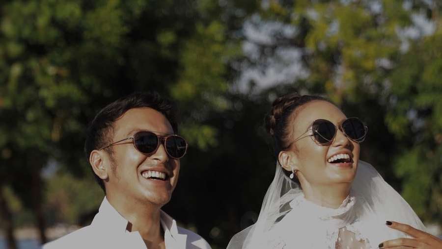 Seperti Nadine dan Dimas, Artis-artis Ini Juga Menikah 