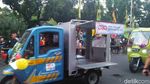 Angkot OK OCE hingga Panser Anoa Meriahkan Jakarnaval 2018