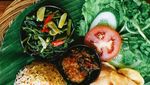 Adem Pisan! Makan Enak di Kebun Bambu yang Asri Ini