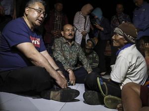 Mendes Bantu Pengungsi Gunung Agung