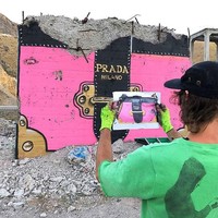 Kita datang ke suatu tempat di mana hal-hal dan status sosial menjadi lebih penting daripada hubungan manusia satu sama lain, tutur seniman asal Los Angeles ini. Foto: Dok. Thrashbird