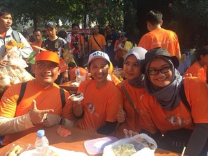 Rini Soemarno Traktir Karyawan BNI Serabi Gratis