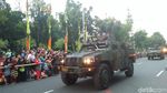 Angkot OK OCE hingga Panser Anoa Meriahkan Jakarnaval 2018