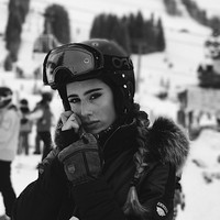 Aku tahu pasti ada orang Saudi yang tidak setuju dengan aku menjadi model. Aku menghargai hak mereka untuk beropini tapi juga sangat bangga bahwa aku bisa memperluas persepsi dari apa artinya menjadi wanita Saudi modern di mata dunia, kata Taleedah. Foto: Instagram @taleedah