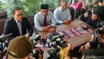 Kompak! Ridwan Kamil, Sudrajat dan Syaikhu Bertemu Pakai Kemeja Biru