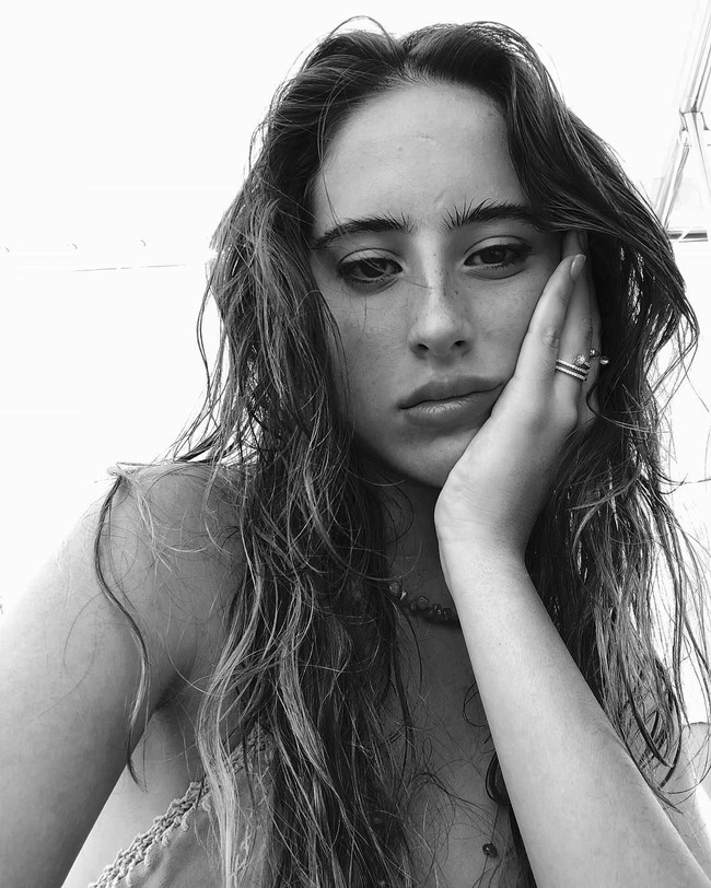 Jelas tidak lazim melihat wanita Saudi seperti ini, jadi menjadi salah satu yang pertama membuatmu jadi wakil dari komunitas yang lebih besar dan banyak tekanan yang datang dari itu, tambahnya. Foto: Instagram @taleedah