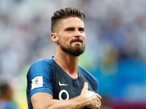 Balas Ejekan Benzema, Giroud: Saya Gokart Juara Dunia