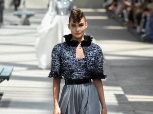 Foto: 25 Koleksi Terbaru Chanel Haute Couture Fall 2018