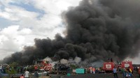 Penyebab kebakaran juga belum diketahui.
