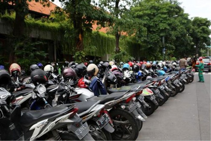 Pemkot Surabaya Buat Aturan Baru untuk Lancarkan Lalu Lintas