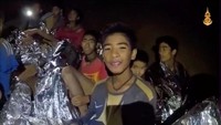 Begini kondisi mereka setelah 2 pekan di dalam gua. Thai Navy Seal/Handout via REUTERS.