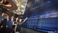 PT Jaya Sukses Makmur Sentosa Tbk (RISE) melakukan pencatatan saham perdana alias initial public offering (IPO) di Gedung BEI, Jakarta, Senin (9/7/2018).